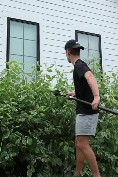 PrimeTime cleaner washing exterior windows at a Central Ohio home